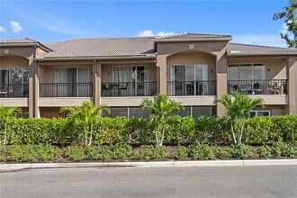 604 Arbor Lake Ln in Tampa, FL - Building Photo - Building Photo