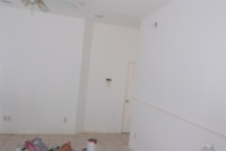 16006 Hiram Clarke Rd in Houston, TX - Building Photo - Building Photo