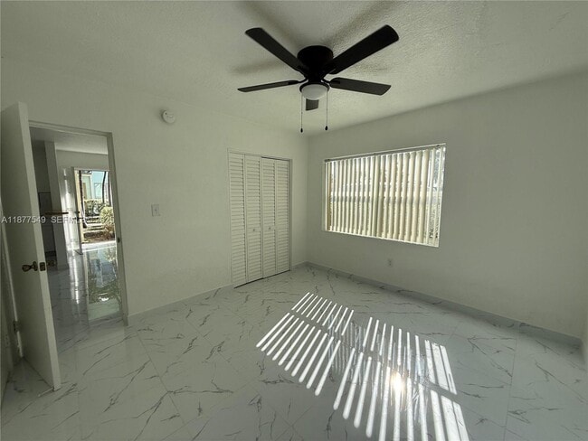 855 W 29th St in Hialeah, FL - Building Photo - Building Photo