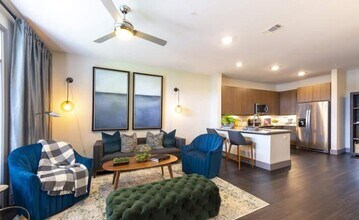 611 Shepherd Dr in Houston, TX - Building Photo - Building Photo