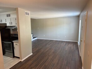 900 Mountain Creek Rd in Chattanooga, TN - Foto de edificio - Building Photo