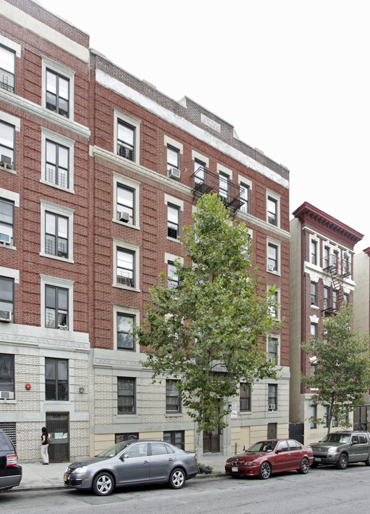 1690 Clay Ave in Bronx, NY - Building Photo