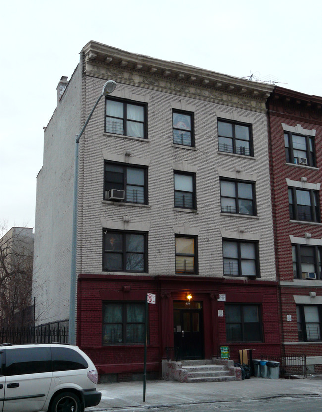 2422 Webster Ave in Bronx, NY - Building Photo - Building Photo