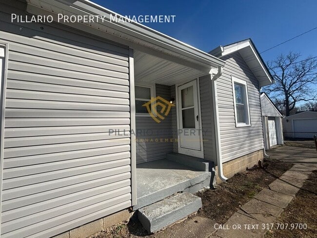 711 W 22nd St in Anderson, IN - Foto de edificio - Building Photo