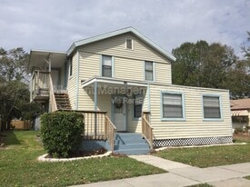 616 Massachusetts Ave in St. Cloud, FL - Building Photo