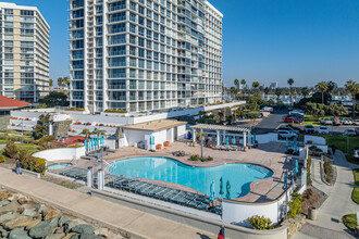 La Perla Tower in Coronado, CA - Building Photo - Building Photo