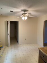 1021 White Cir in Hinesville, GA - Building Photo - Building Photo