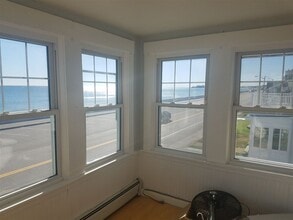 857 Ocean Blvd in Hampton, NH - Building Photo - Building Photo