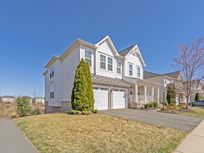 42618 Stratford Landing Dr in Ashburn, VA - Building Photo - Building Photo