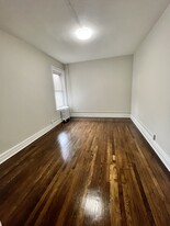 165 Sterling Ave, Unit 47 in Jersey City, NJ - Building Photo - Building Photo