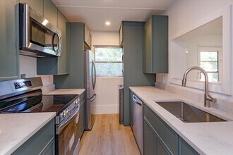 816 Putnam Ave in Orlando, FL - Building Photo - Building Photo