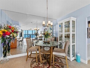 7100 Sunshine Skyway Ln S in St. Petersburg, FL - Building Photo - Building Photo