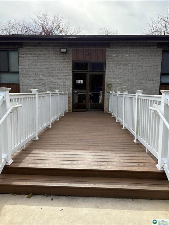 1141 W Lafayette St in Easton, PA - Building Photo