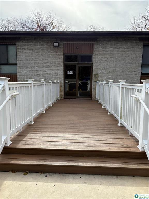 property at 1141 W Lafayette St