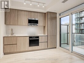 110 Broadway Ave in Toronto, ON - Building Photo