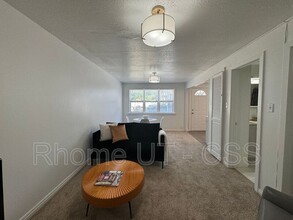 4276 S 2300 E in Holladay, UT - Building Photo - Building Photo