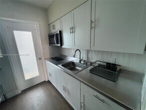 761 Euclid Ave in Miami Beach, FL - Building Photo - Building Photo