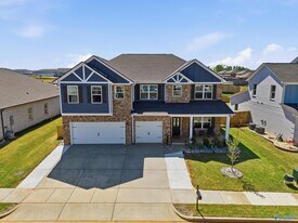 7718 Emma Ann Wy NW in Huntsville, AL - Building Photo