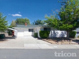 3310 Heights Dr in Reno, NV - Building Photo