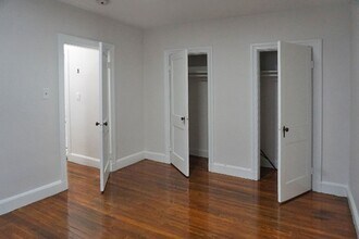 97 Adams St in Waltham, MA - Building Photo - Building Photo