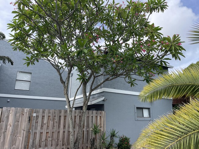 property at 3 Crossings Cir