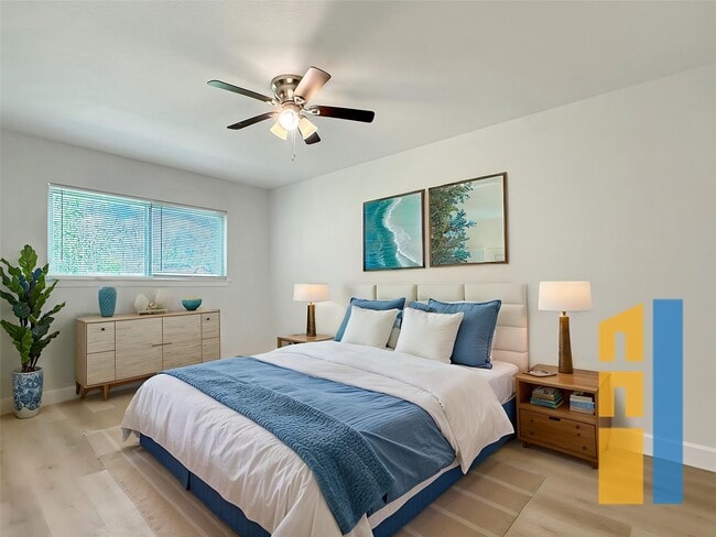 1016 E Walker St in League City, TX - Building Photo - Building Photo