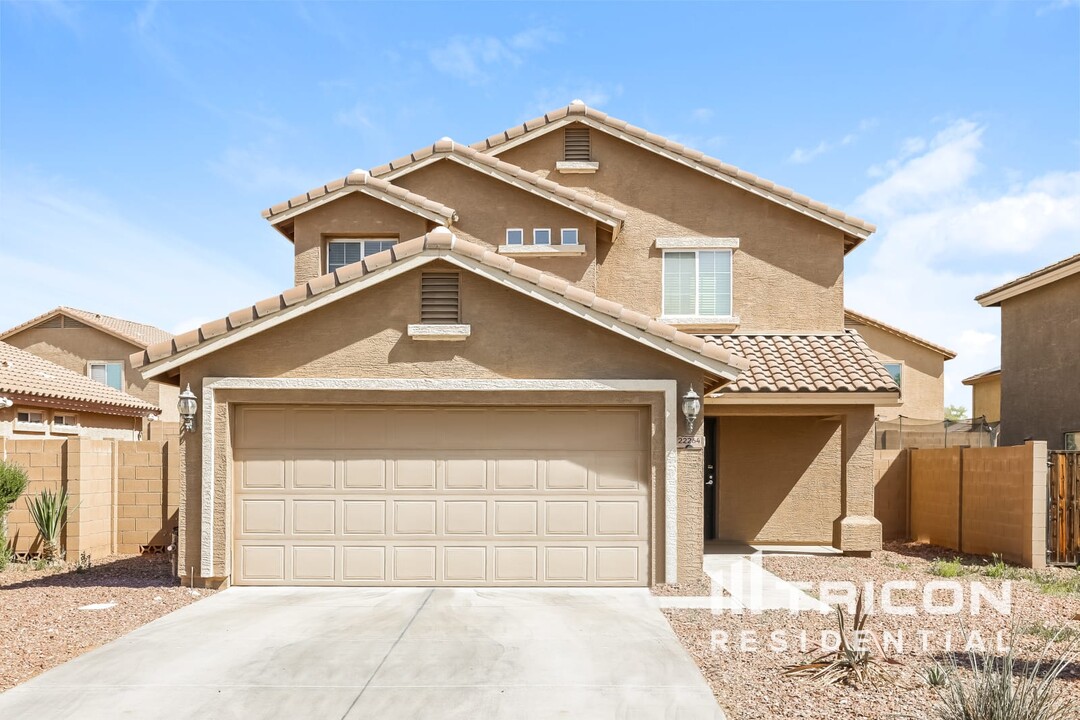 22264 W Desert Bloom St in Buckeye, AZ - Building Photo