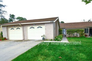 17148 Village 17 in Camarillo, CA - Building Photo