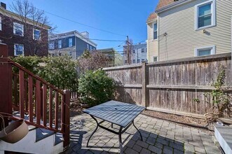 17 Clary St in Cambridge, MA - Building Photo - Building Photo