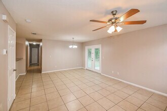 5743 Kinkaid Rd in Jacksonville, FL - Building Photo - Building Photo