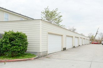 Shaver Landing in Pasadena, TX - Building Photo - Building Photo