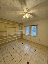 14914 Imperial Valley Dr in Houston, TX - Building Photo - Building Photo