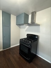 1402 S Sycamore St in Santa Ana, CA - Foto de edificio - Building Photo