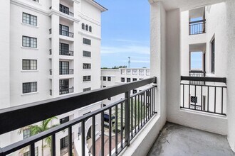 233 S Federal Hwy, Unit 604 in Boca Raton, FL - Building Photo - Building Photo