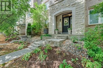 130-130 Lanark Ave in Ottawa, ON - Building Photo - Building Photo