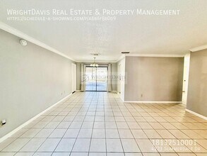 4223 Summerdale Dr in Tampa, FL - Building Photo - Building Photo