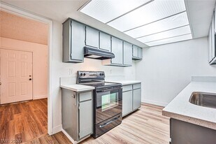 3585 Arville St in Las Vegas, NV - Building Photo