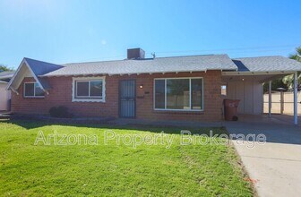 8513 E Mariposa Dr in Scottsdale, AZ - Building Photo - Building Photo