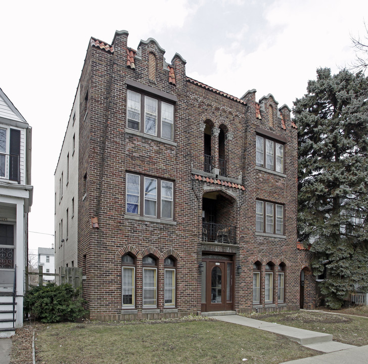3247 N Bartlett Ave in Milwaukee, WI - Foto de edificio