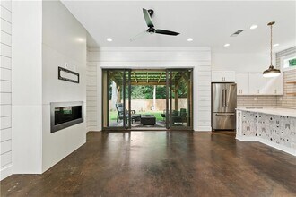 244 Locust St NE in Atlanta, GA - Building Photo - Building Photo