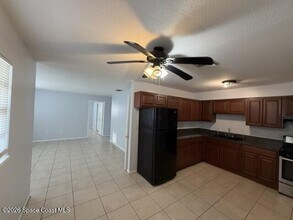 3215 Barbara Ln in Titusville, FL - Building Photo - Building Photo