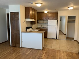 915 23rd Ave NE Apartamentos