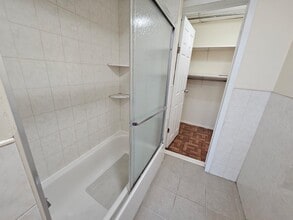 1614 Summit Ave in Union City, NJ - Building Photo - Building Photo