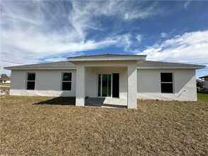 1120 NW 6th Pl in Cape Coral, FL - Building Photo - Building Photo