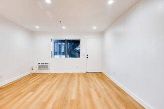 3296 Franklin Ave in Fullerton, CA - Building Photo - Building Photo