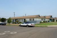 1006 N Shattuck Pl in Orange, CA - Building Photo - Building Photo