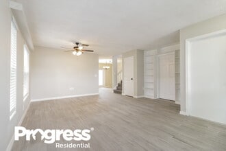 631 Cave Hollow Ln in Orlando, FL - Building Photo - Building Photo