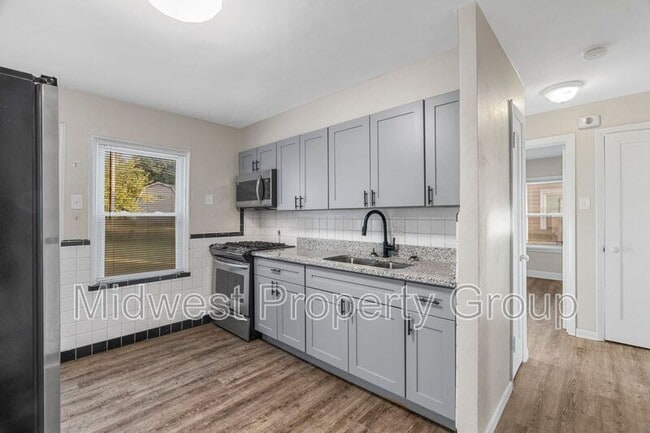 216 Graham Rd in Florissant, MO - Building Photo - Building Photo