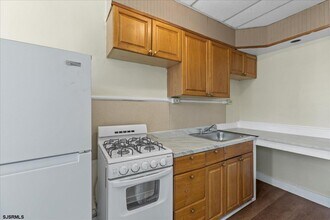 2 S Hartford Ave in Atlantic City, NJ - Building Photo - Building Photo
