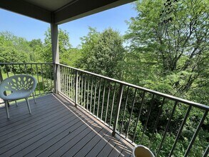 1468 Taramore Dr, Unit 302 in Florence, KY - Building Photo - Building Photo